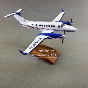 Model of Beechcraft King air B350I (PH-AO515) with detailed craftsmanship.